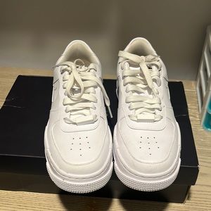 White AF1 Pixel